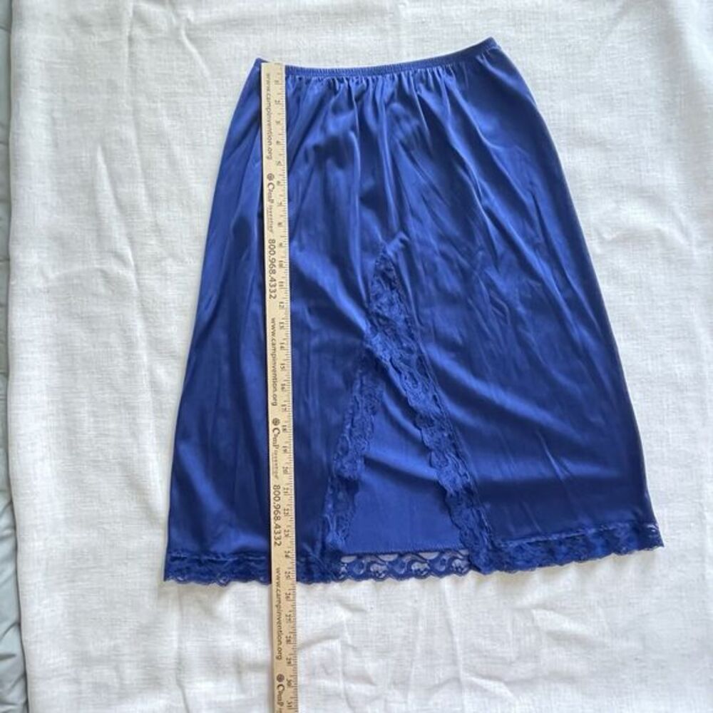 VTG Vanity Fair Half Slip Skirt Sz Med Navy Blue Lace Hem Pull-On Whimsigoth - Picture 5 of 7